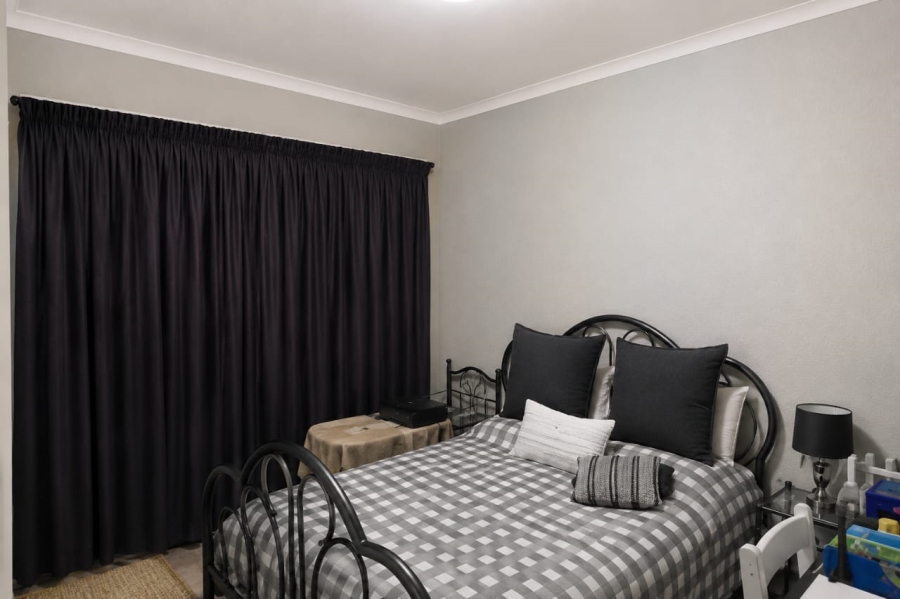 3 Bedroom Property for Sale in Geelhoutpark North West
